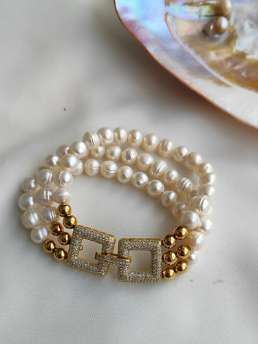 دستبند مروارید پرورشی سه لاین با قفل سوارسکی